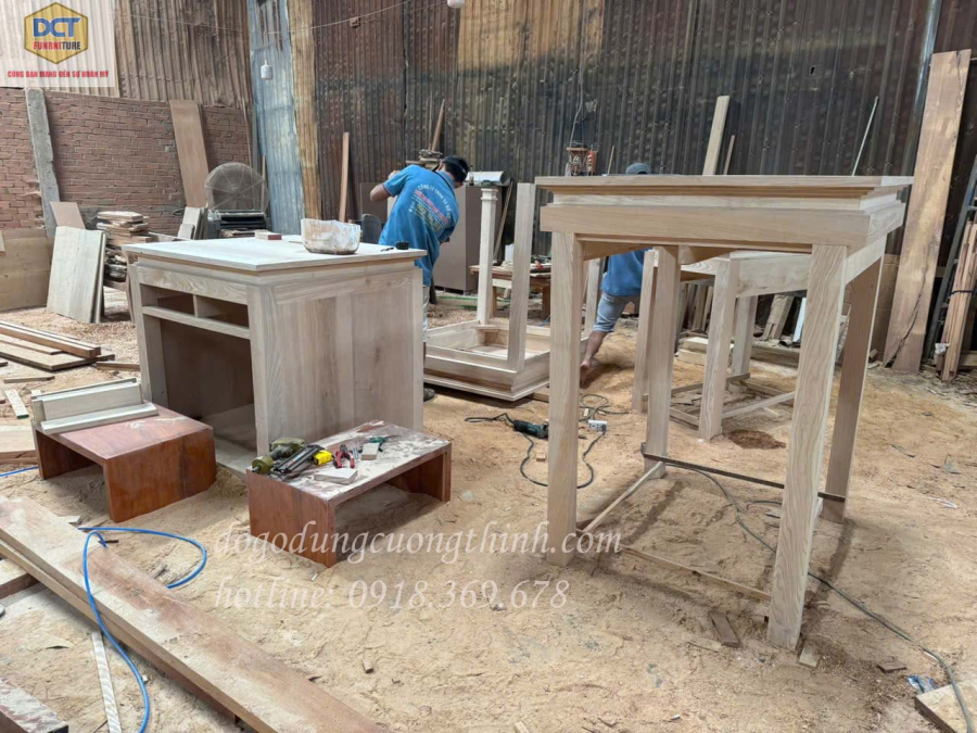 Cặp bàn thờ Phật - Gia Tiên gỗ tần bì